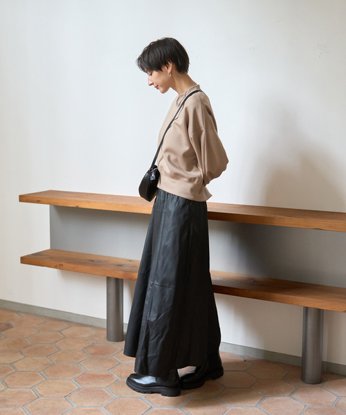 Rouge vif Anna（ルージュヴィフアンナ）の「フェイクレザーフレアスカート（スカート・レディース・ブラウン/ブラック・38/36）」の22枚目の写真