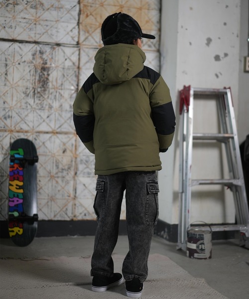 DC（ディーシー）の「DC/ディーシー アウター キッズ 中綿ジャケット 撥水 ストレッチ 25 KD PADDED GLACIER JACKET YJK254501（その他アウター・キッズ・ブラック系その他/カーキ/ブラック・160cm/150cm/140cm/130cm/120cm/110cm）」の16枚目の写真