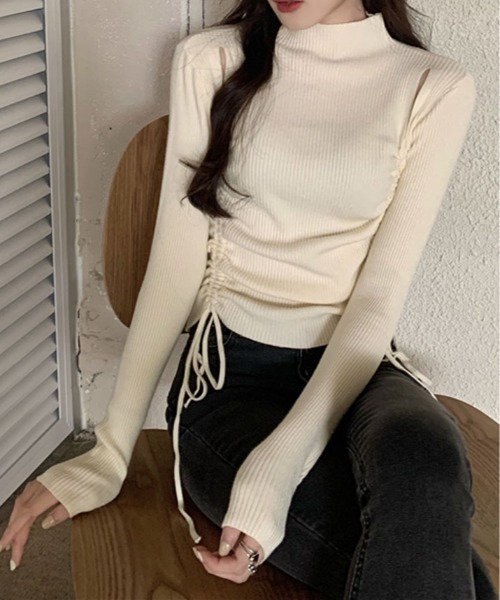 kirakiraShop(キラキラショップ)の「ショルダー スリット ギャザー リブ 長袖 トップス(ニット/セーター・レディース・ブラック/クリーム/グレー/モカ・FREE)」の19枚目の写真