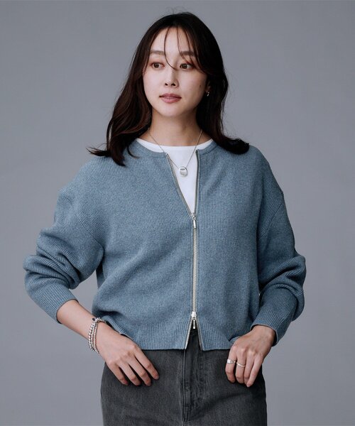 UNTITLED（アンタイトル）の「【ゆったりサイズ／着丈短め】ジップニットカーディガン（カーディガン/ボレロ・レディース・ライトブルー/ブラウン系その他/ブラック/ライトグレー/ライトグレー系5・48/44/04/02/00）」の16枚目の写真
