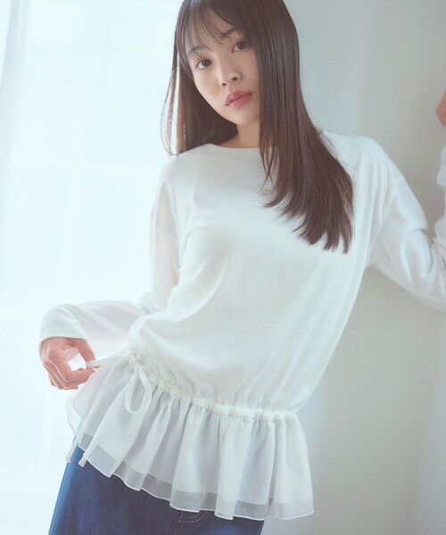 Feroux(フェルゥ)の「フリルぺプラム カットソー(Tシャツ/カットソー・レディース・ホワイト系/ホワイト系1・F)」の1枚目の写真