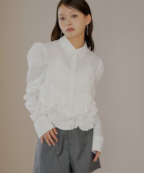 Chico（チコ）の「【SALON by Chico】裾フリルデザインヘムブラウス（シャツ/ブラウス・レディース・ブラック/ピンク/アイボリー・FREE）」の4枚目の写真