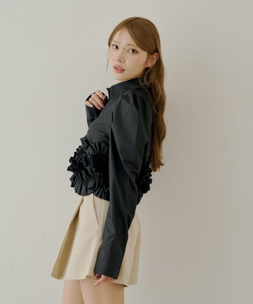 Chico（チコ）の「【SALON by Chico】裾フリルデザインヘムブラウス（シャツ/ブラウス・レディース・ブラック/ピンク/アイボリー・FREE）」の11枚目の写真