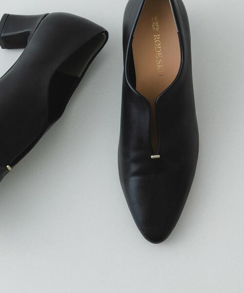 URBAN RESEARCH(アーバンリサーチ)の「プチメタルスリットパンプス(パンプス・レディース・ブラック/アイボリー・38/36/37)」の11枚目の写真