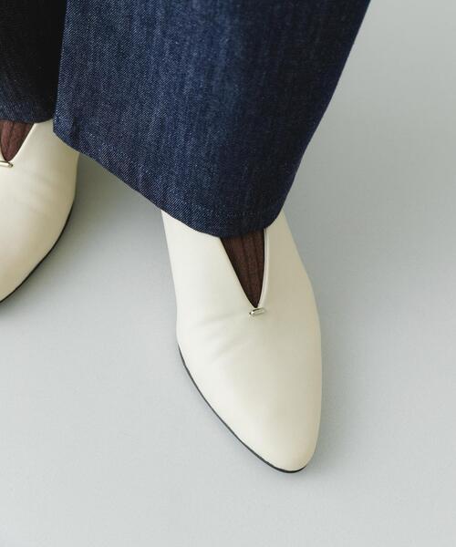 URBAN RESEARCH(アーバンリサーチ)の「プチメタルスリットパンプス(パンプス・レディース・ブラック/アイボリー・38/36/37)」の19枚目の写真