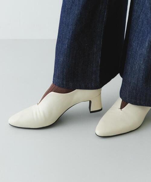 URBAN RESEARCH(アーバンリサーチ)の「プチメタルスリットパンプス(パンプス・レディース・ブラック/アイボリー・38/36/37)」の20枚目の写真