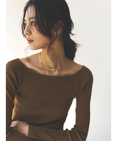 anuans(アニュアンス)の「シルクカシミアブレンドボートネックニット(ニット/セーター・レディース・グレー/アイボリー/ブラック/キャメル/バーガンディー・FREE)」の9枚目の写真