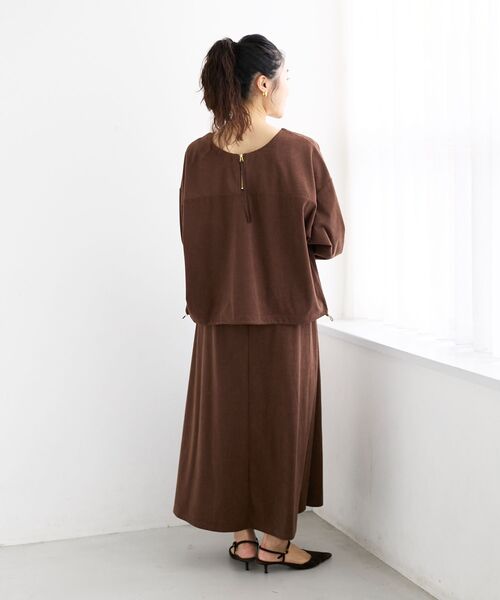 le.coeur blanc（ルクールブラン）の「カットコーデュロイ2WAYプル×スカートセット（ワンピース・レディース・ブラウン/チャコールグレー・38）」の13枚目の写真
