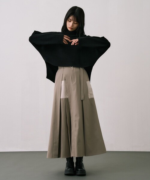 アシメインバーテッドプリーツスカート｜オフィスカジュアル/軽量/防