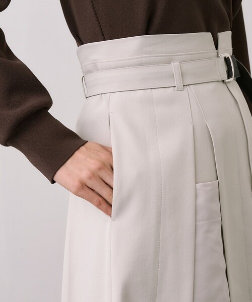 アシメインバーテッドプリーツスカート｜オフィスカジュアル/軽量/防