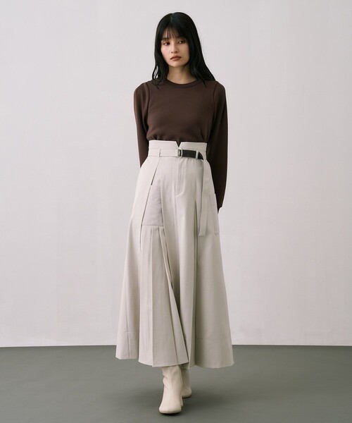 アシメインバーテッドプリーツスカート｜オフィスカジュアル/軽量/防