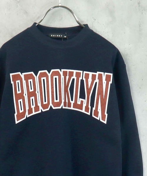 SHISKY（シスキー）の「裏起毛　オーバーサイズ　プリントスウェット（スウェット・キッズ・グレー系その他/グレイッシュベージュ/チャコールグレー/杢グレー/ヘザーチャコール/ベージュ系その他3/ダークグリーン/ベージュ系その他/ベージュ系その他2/キャメル/グレー系その他2/グレー系その他3/グレー系その他4/ベージュ/オートミール/グリーン系その他/ネイビー・130/140/150/160）」の16枚目の写真