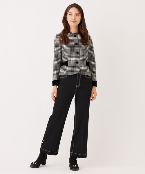 TO BE CHIC（トゥー ビー シック）の「ブラック ワイドデニム（デニムパンツ・レディース・ブラック・40/42）」の11枚目の写真
