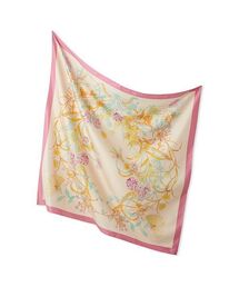 大判フラワー柄スカーフ