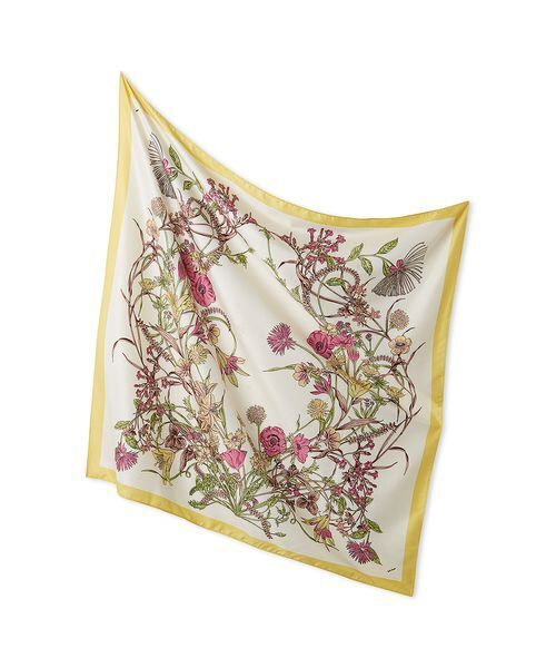 Mila Owen（ミラオーウェン）の「大判フラワー柄スカーフ（バンダナ/スカーフ・レディース・グリーン/ピンク/イエロー・F）」の3枚目の写真