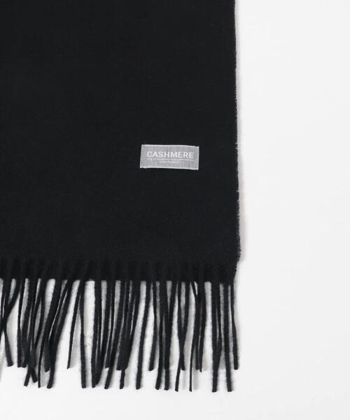 URBAN RESEARCH（アーバンリサーチ）の「ソリッドカシミヤマフラー（マフラー・メンズ・チャコールグレー/ブラック/オレンジ/レッド・FREE）」の13枚目の写真