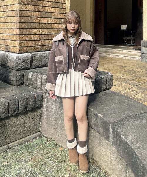 AS KNOW AS plus（アズノゥアズプラス）の「♪フェイクムートン ショート丈ジャケット（その他アウター・レディース・ブラウン/チャコールグレー/アイボリー・FREE）」の21枚目の写真