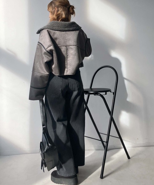 AS KNOW AS plus（アズノゥアズプラス）の「♪フェイクムートン ショート丈ジャケット（その他アウター・レディース・ブラウン/チャコールグレー/アイボリー・FREE）」の12枚目の写真