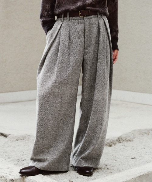 CROSS TUCK ARCH TWEED BAGGY SLACKS（スラックス）｜WYM LIDNM