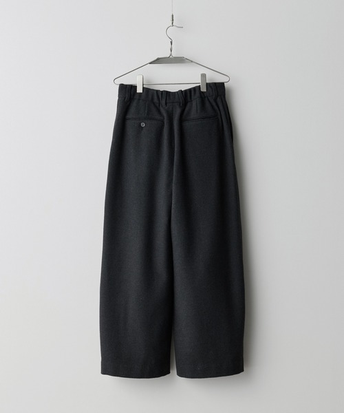 CROSS TUCK ARCH TWEED BAGGY SLACKS（スラックス）｜WYM LIDNM
