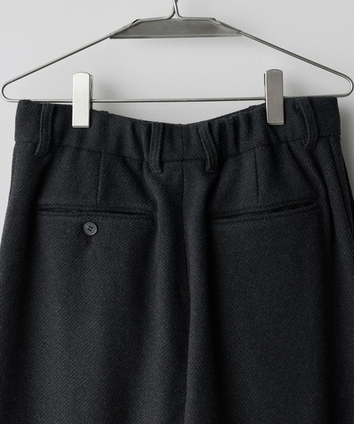 CROSS TUCK ARCH TWEED BAGGY SLACKS（スラックス）｜WYM LIDNM