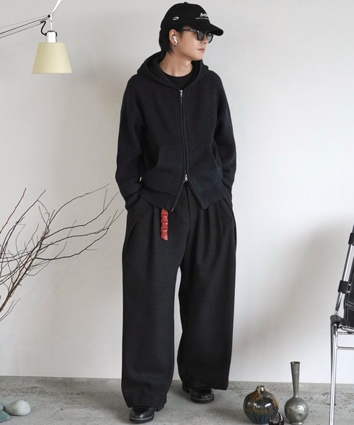 CROSS TUCK ARCH TWEED BAGGY SLACKS（スラックス）｜WYM LIDNM