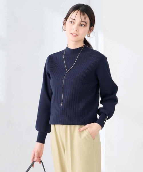 a.v.v(アーヴェヴェ)の「プチハイネック針抜きニット【新色追加】(ニット/セーター・レディース・ライラック/アイボリー/ブラウン/ネイビー/ダークインディゴブルー/ライトピンク・36/38/40)」の21枚目の写真