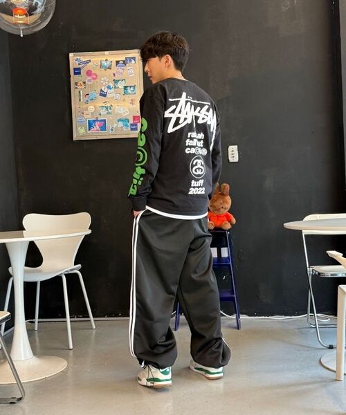 UNDEROFF（アンダーオフ）の「ワイドピンタックダブルライントラックパンツブラック（スウェットパンツ・レディース・ブラック・SMALL/MEDIUM/LARGE）」の7枚目の写真