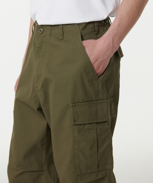 MUSINSA STANDARD（ムシンサスタンダード）の「コットンパラシュートカーゴパンツ[オリーブグリーン]（スウェットパンツ・メンズ・その他・27/28/29/30/31/32/33/34/38/40/42/26）」の5枚目の写真