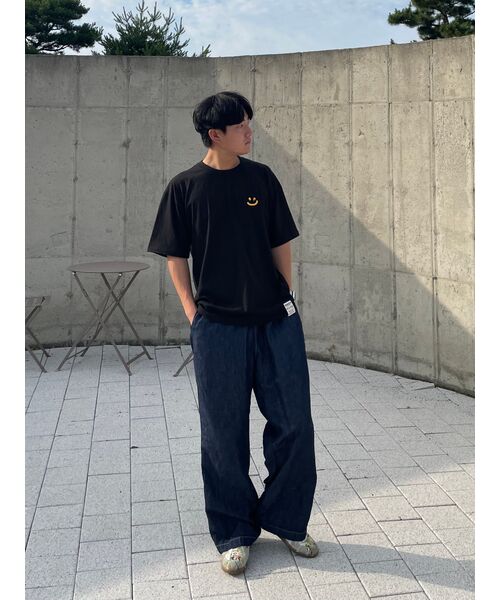 GRAVER（グレーバー）の「[UNISEX]スモールドローイングスマイルバンファルティ_ブラック（Tシャツ/カットソー・レディース・ブラック・LARGE/MEDIUM/SMALL/X-LARGE）」の19枚目の写真