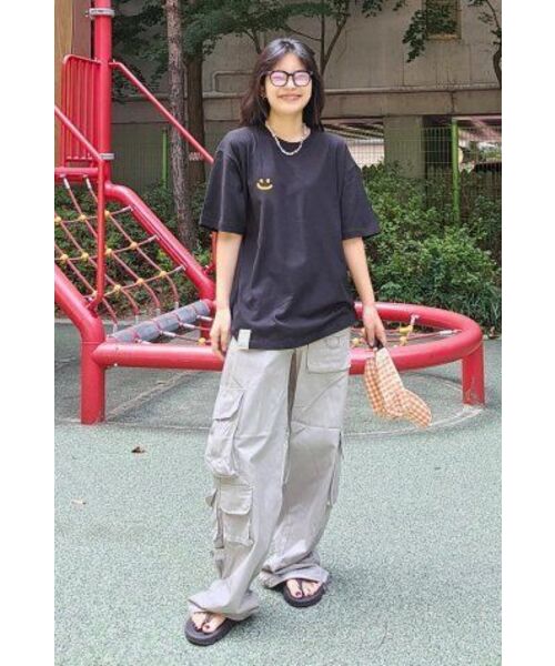 GRAVER（グレーバー）の「[UNISEX]スモールドローイングスマイルバンファルティ_ブラック（Tシャツ/カットソー・レディース・ブラック・LARGE/MEDIUM/SMALL/X-LARGE）」の20枚目の写真