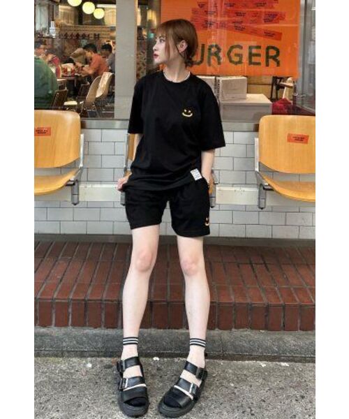 GRAVER（グレーバー）の「[UNISEX]スモールドローイングスマイルバンファルティ_ブラック（Tシャツ/カットソー・レディース・ブラック・LARGE/MEDIUM/SMALL/X-LARGE）」の11枚目の写真