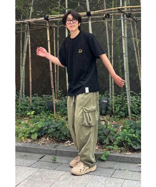 GRAVER（グレーバー）の「[UNISEX]スモールドローイングスマイルバンファルティ_ブラック（Tシャツ/カットソー・レディース・ブラック・LARGE/MEDIUM/SMALL/X-LARGE）」の13枚目の写真
