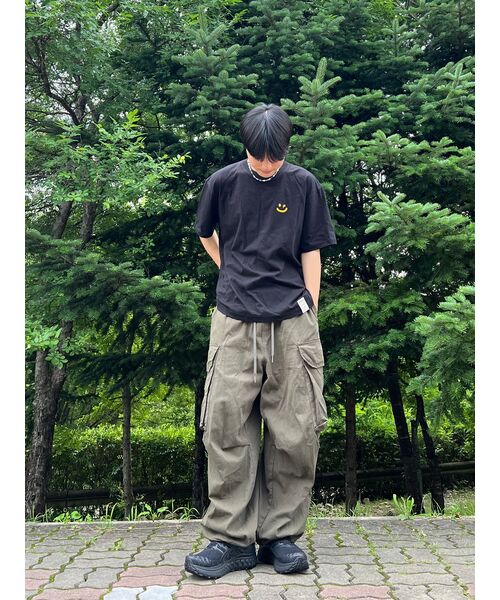 GRAVER（グレーバー）の「[UNISEX]スモールドローイングスマイルバンファルティ_ブラック（Tシャツ/カットソー・レディース・ブラック・LARGE/MEDIUM/SMALL/X-LARGE）」の10枚目の写真