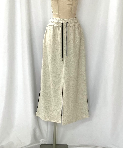Q(キュー)の「裏毛バイカラー切替スカート(スカート・レディース・ライトグレー/アイボリー・MEDIUM)」の19枚目の写真