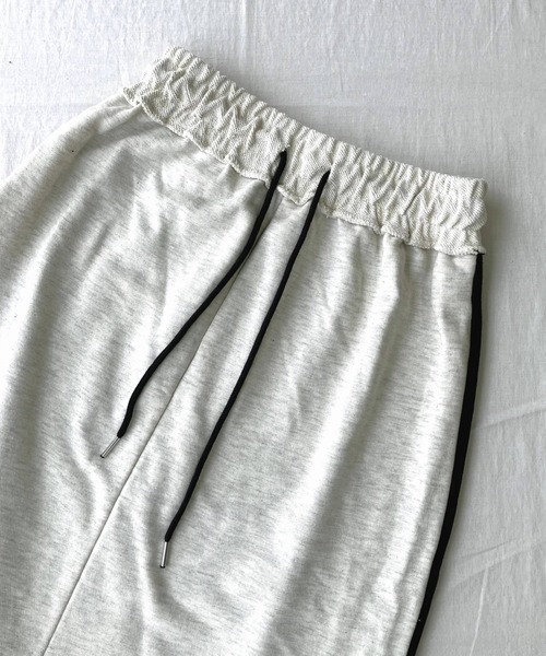 Q(キュー)の「裏毛バイカラー切替スカート(スカート・レディース・ライトグレー/アイボリー・MEDIUM)」の15枚目の写真