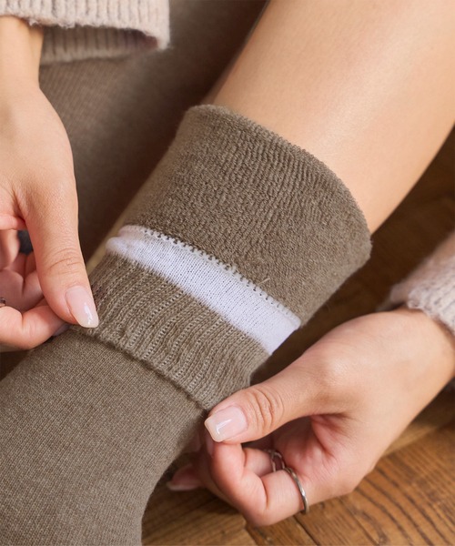 KOBE LETTUCE（コウベレタス）の「裏パイルハイソックス（ソックス/靴下・レディース・ブラウン/グレー/ブラック・M）」の7枚目の写真