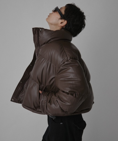 VION(ヴィオン)の「フェイクレザーショートダウン / Faux Leather Short Down(ダウンジャケット/コート・レディース・ブラック/ブラウン・FREE)」の11枚目の写真