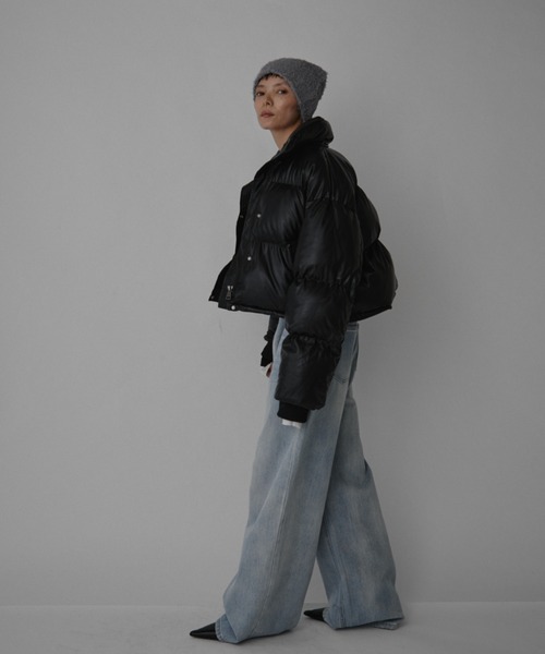 VION(ヴィオン)の「フェイクレザーショートダウン / Faux Leather Short Down(ダウンジャケット/コート・レディース・ブラック/ブラウン・FREE)」の6枚目の写真