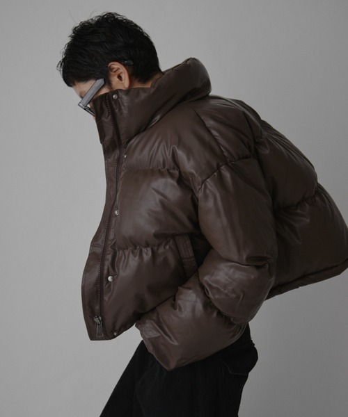 VION(ヴィオン)の「フェイクレザーショートダウン / Faux Leather Short Down(ダウンジャケット/コート・レディース・ブラック/ブラウン・FREE)」の17枚目の写真