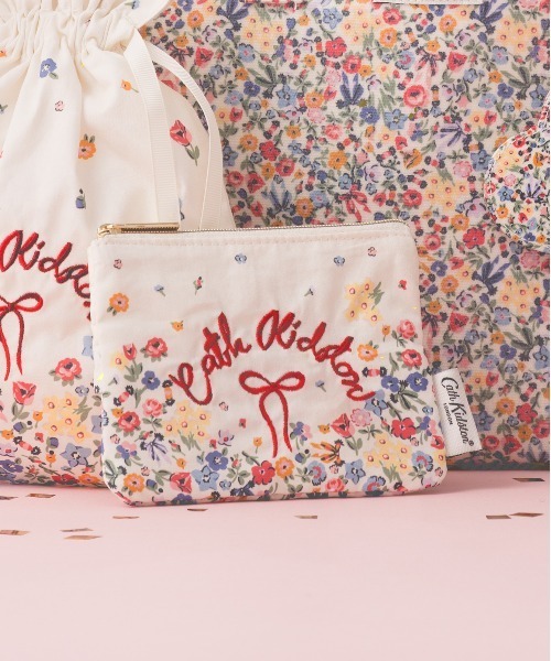 Cath Kidston(キャスキッドソン)の「ティッシュポーチ(ポーチ・レディース・ピンク/サックスブルー/アイボリー・FREE)」の2枚目の写真