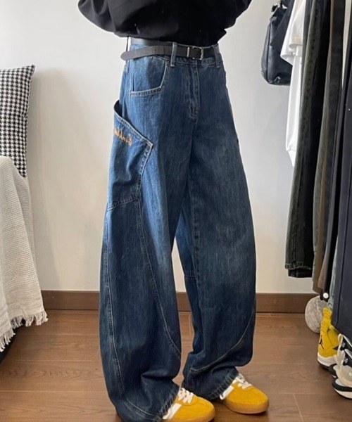 SallyLunn(サリーラン)の「カーブライクデニムパンツ(デニムパンツ・レディース・ブルー・LARGE/MEDIUM/SMALL)」の3枚目の写真