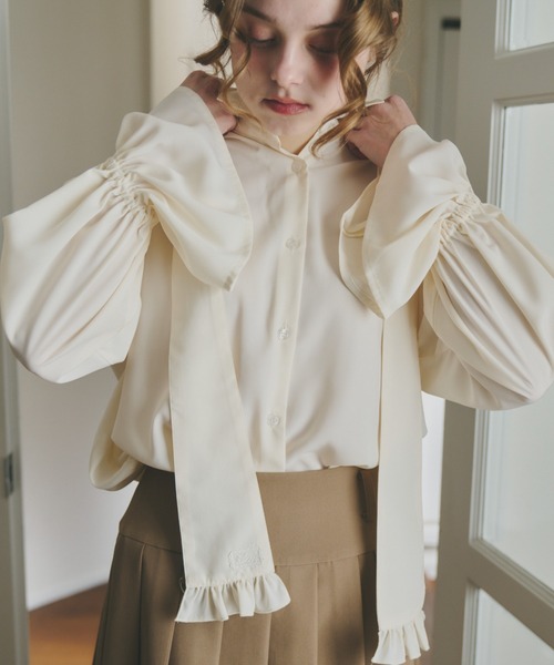 idem（イデム）の「volume sleeve frill tie blouse / タイ付きブラウス（シャツ/ブラウス・レディース・ライトブルー/アイボリー・FREE）」の15枚目の写真