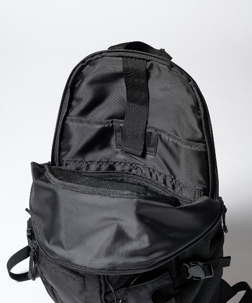 MAKAVELIC(マキャベリック)の「【RES】【MAKAVELIC】STRIKE DAYPACK(バックパック/リュック・メンズ・ブラック・FREE)」の5枚目の写真