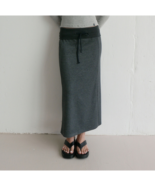 DEARSTALKER(ディアストーカー)の「D. BASIC KNIT FOLD LONG SKIRT - 2 COLOR(スカート・レディース・ブラック/チャコール・FREE)」の1枚目の写真