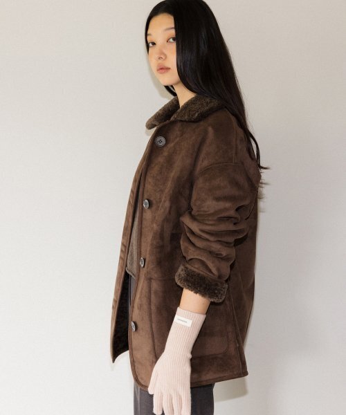 ANDNEEDS(アンドニーズ)の「Reversible shearling jacket (brown)(ムートンコート・レディース・その他・MEDIUM/SMALL)」の4枚目の写真