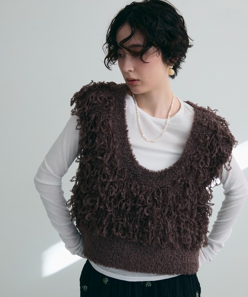Trish（トリッシュ）の「ループ編みUネックニットベスト（ベスト・レディース・ベージュ/ブラウン・MEDIUM）」の11枚目の写真