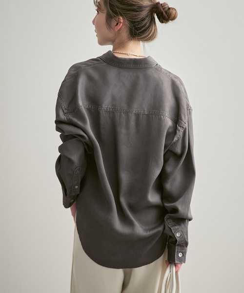 Noble（ノーブル）の「フェードカラービッグポケットシャツ（シャツ/ブラウス・レディース・チャコールグレー/ネイビー・FREE）」の4枚目の写真