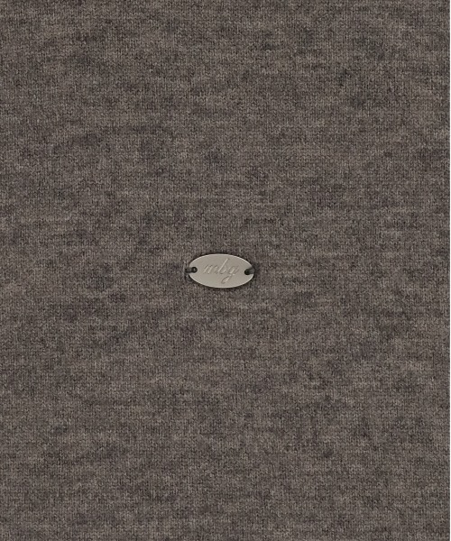 SPINNS（スピンズ）の「一枚で完成♪きちんと感漂うシャツレイヤード風ニットカーデ（ニット/セーター・レディース・アイボリー/ネイビー/チャコール・ONESIZE）」の9枚目の写真