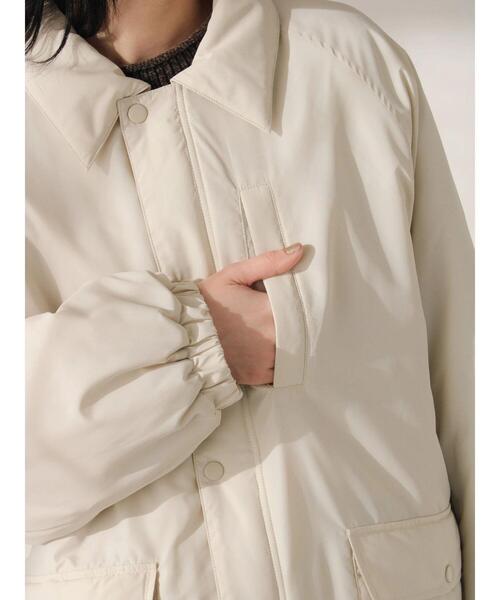 Samansa Mos2 blue（サマンサモスモスブルー）の「襟付中綿ブルゾン（ブルゾン・レディース・ライトベージュ/ブラック/カーキ・F）」の11枚目の写真